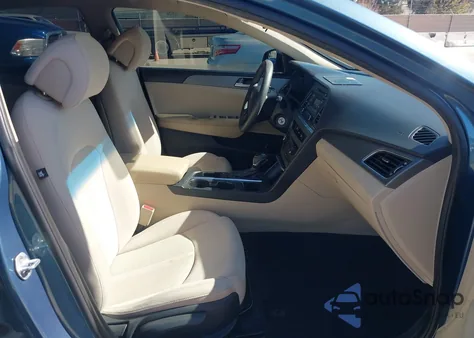 2017 Hyundai Sonata из США, поврежденный, VIN 5NPE24AF3HH470211